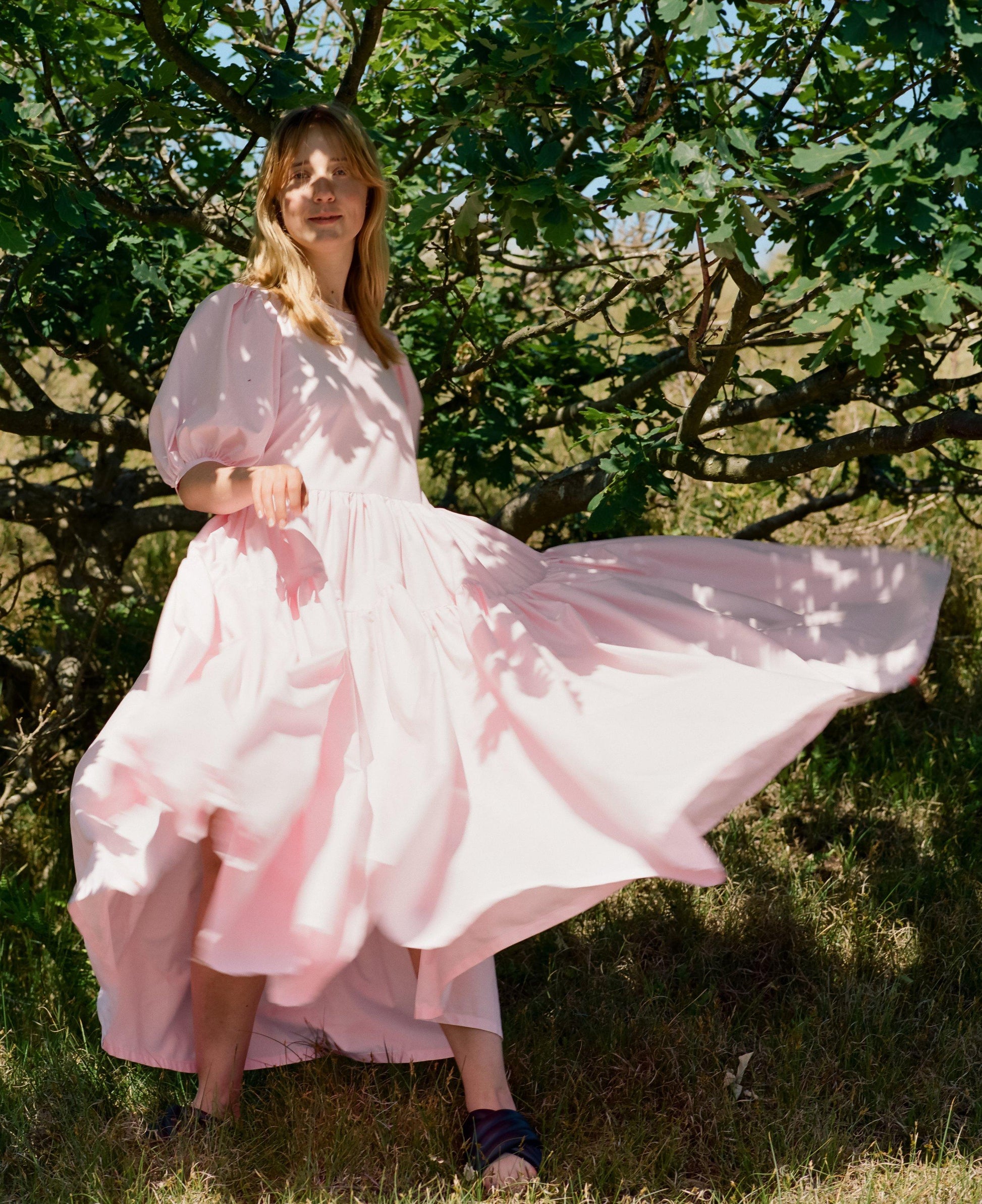 Pink cotton poplin dress with tiers and big oversized puff sleeves. Cecilie Bahnsen inspired quality fabric, oversized silhouette and puff skirt and sleeves
